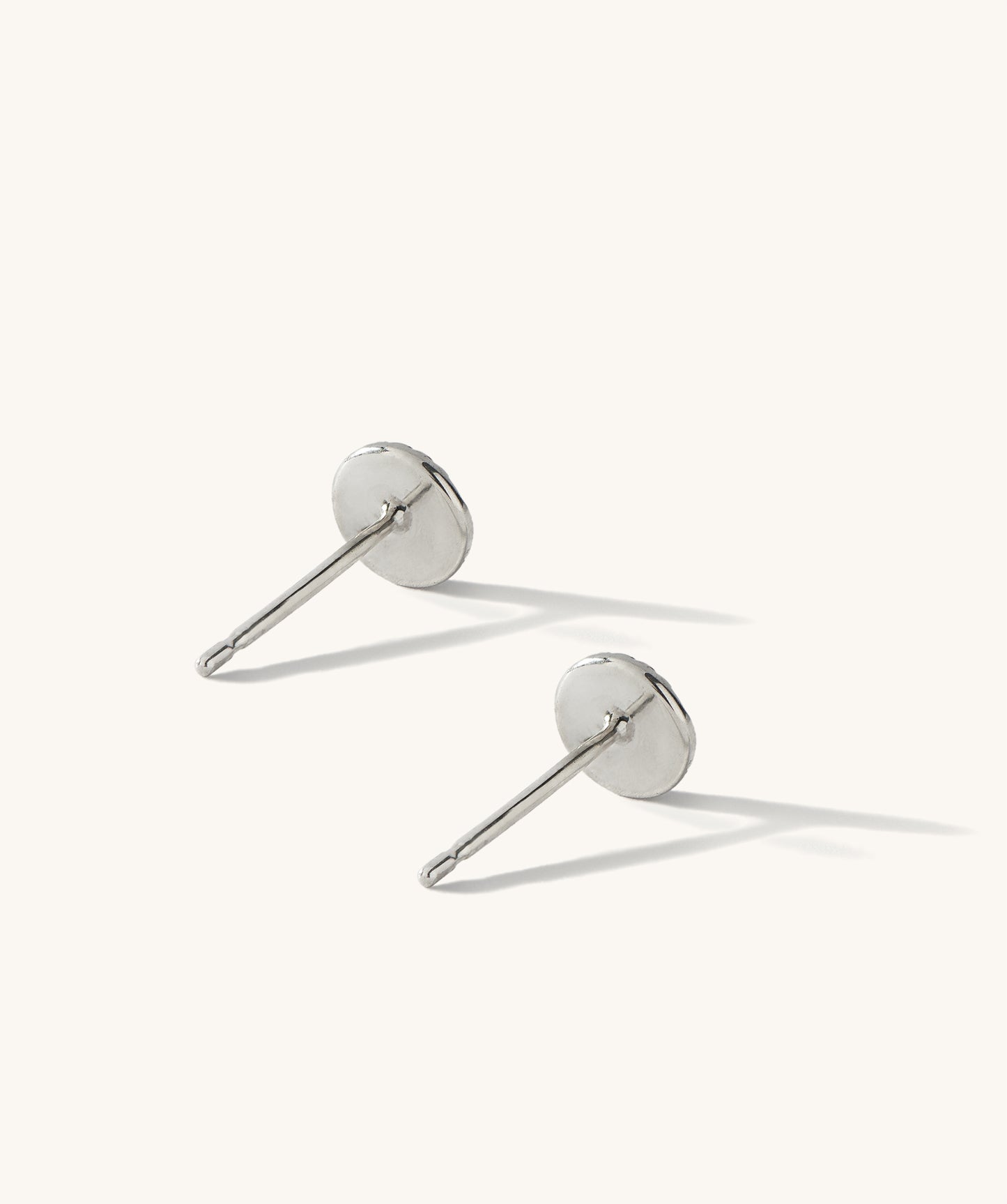 Padang Padang Wave Stud Earrings