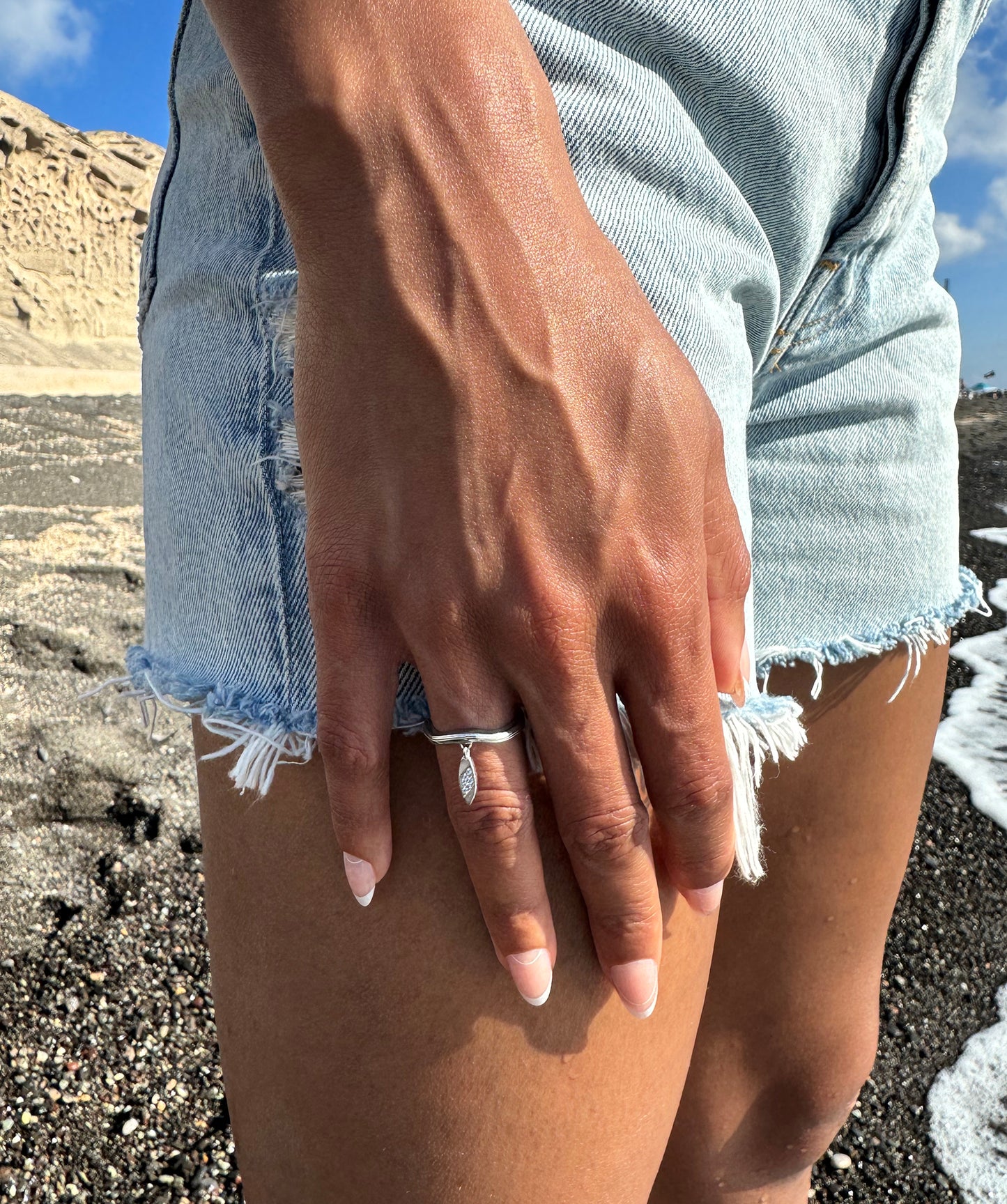 Haleiwa Dangle Ring
