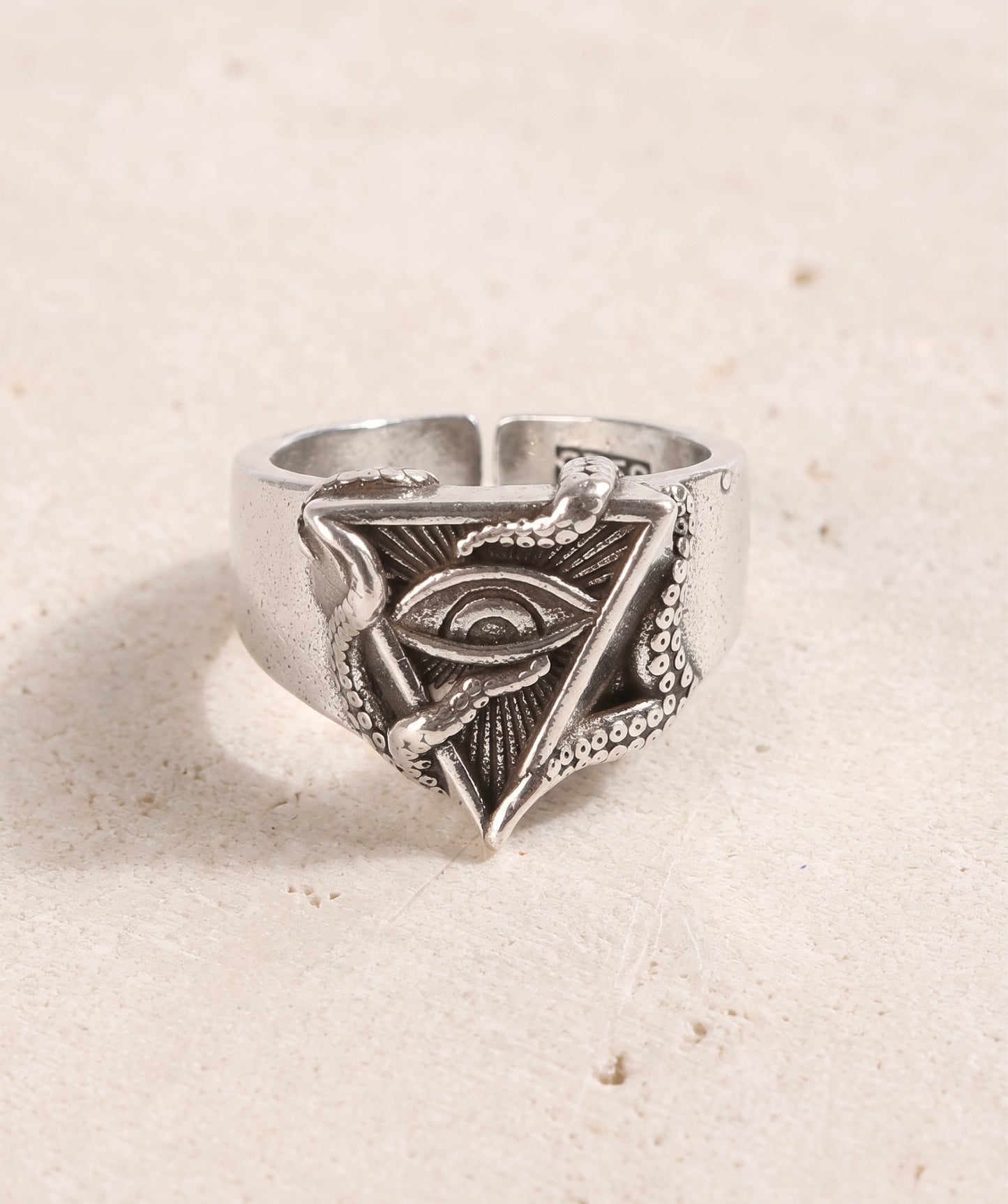 Corvo Eye Ring