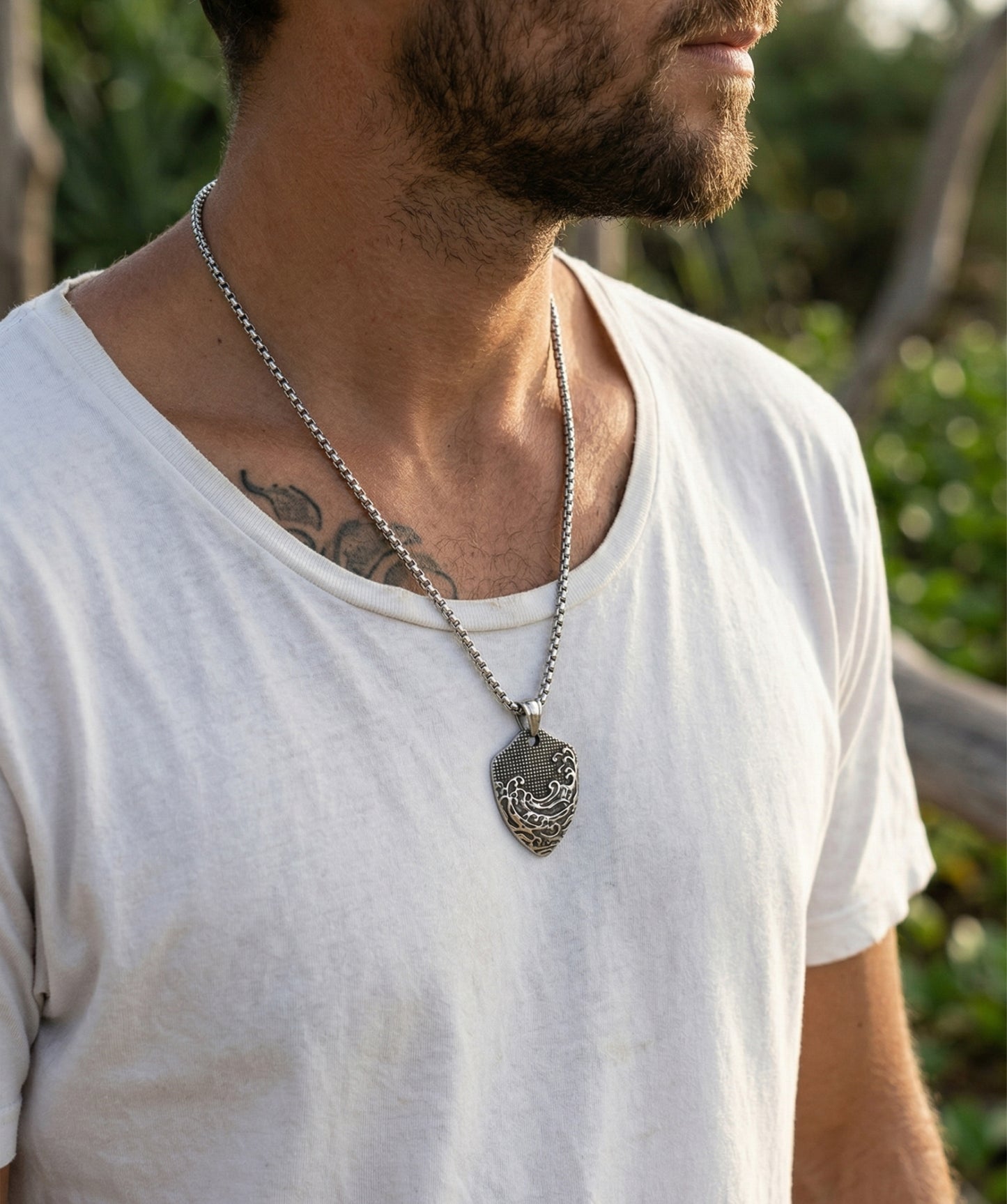 Dungeons Wave Necklace
